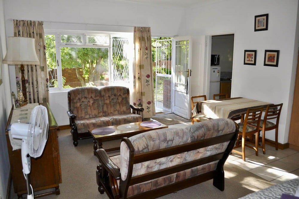 Фото Paris Road Studio