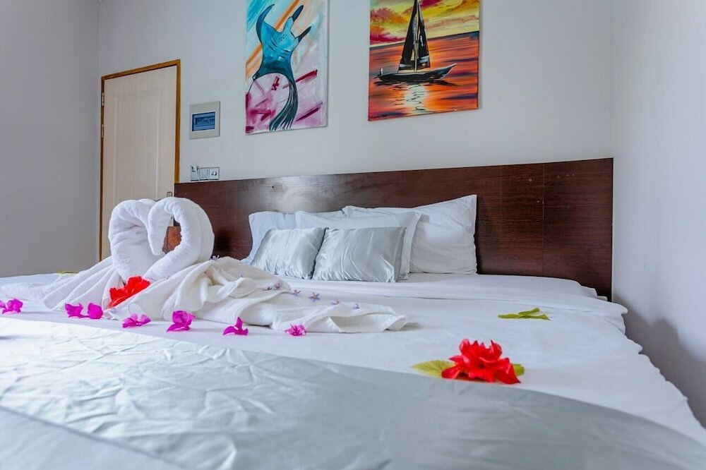 Фото Violet Inn Hotel