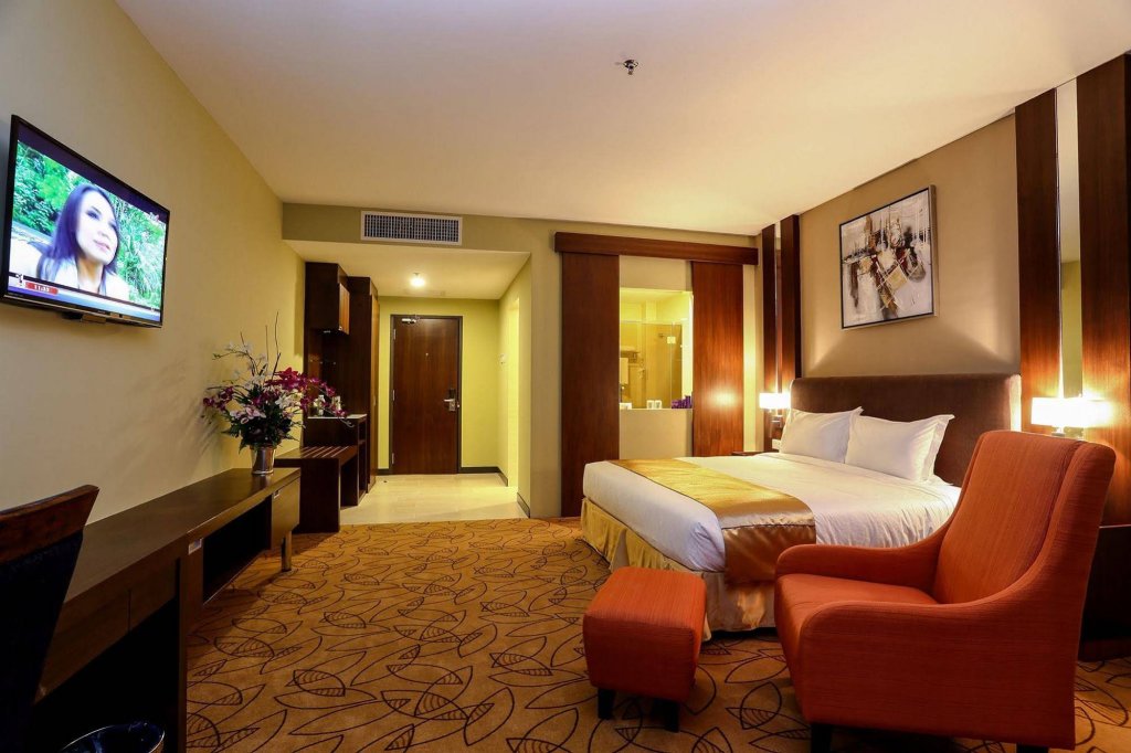 Фото Metro Hotel