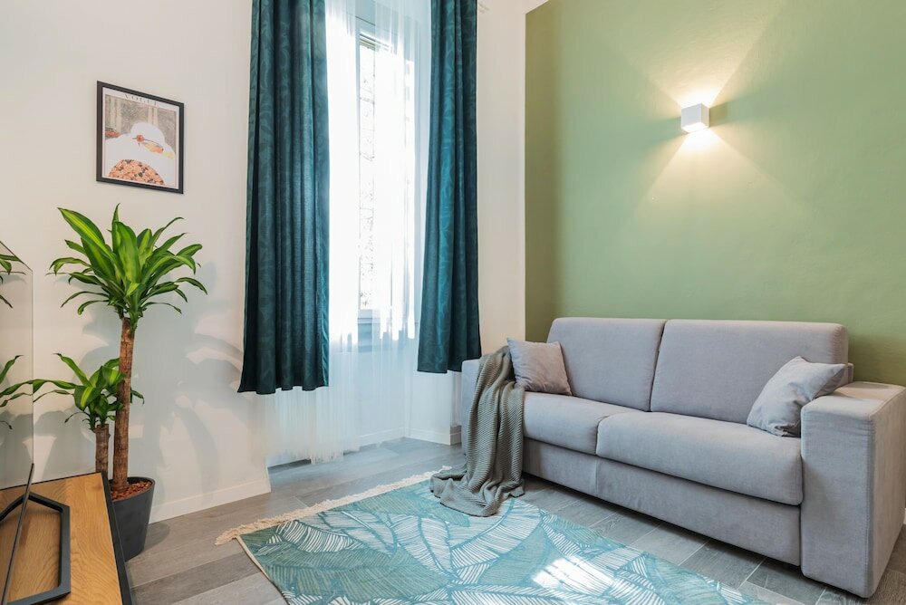 Фото Charming Apartment Milano City Center