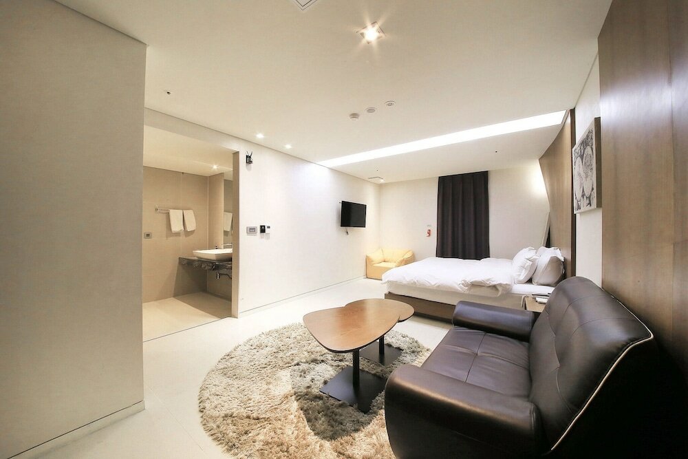 Фото Yeoksam Rich Well