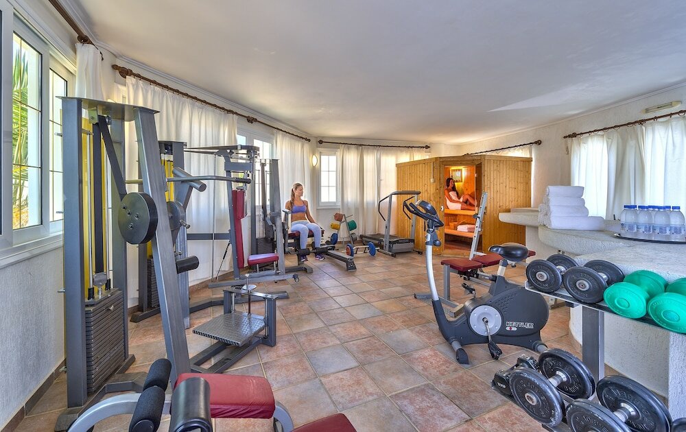 Фото Hotel Castle Suites