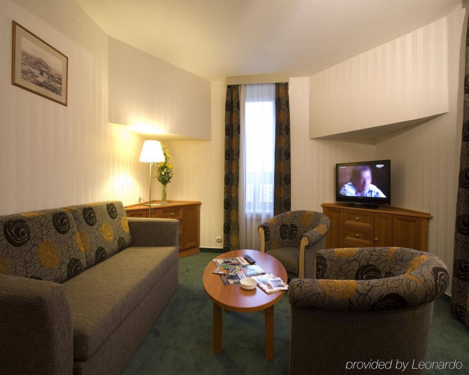 Фото Three Corners Hotel Art