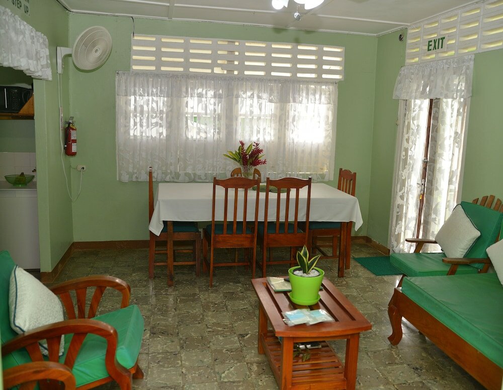 Фото Cholson Chalets Limited