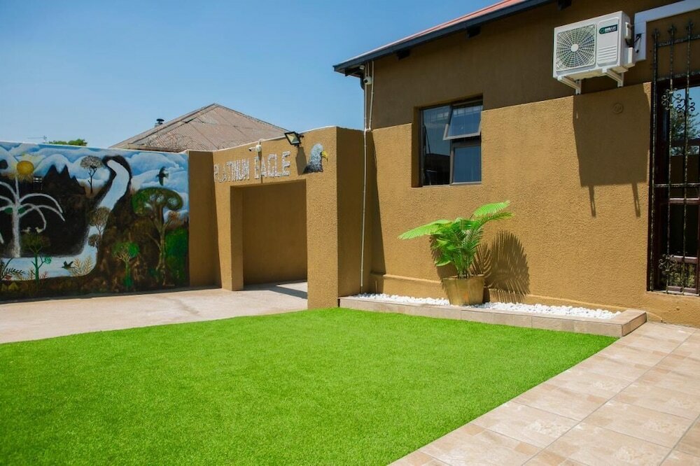 Фото Platinum Eagle Guest House