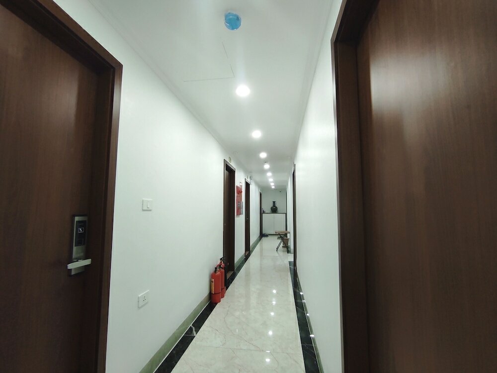 Фото Apricot Garden Hotel