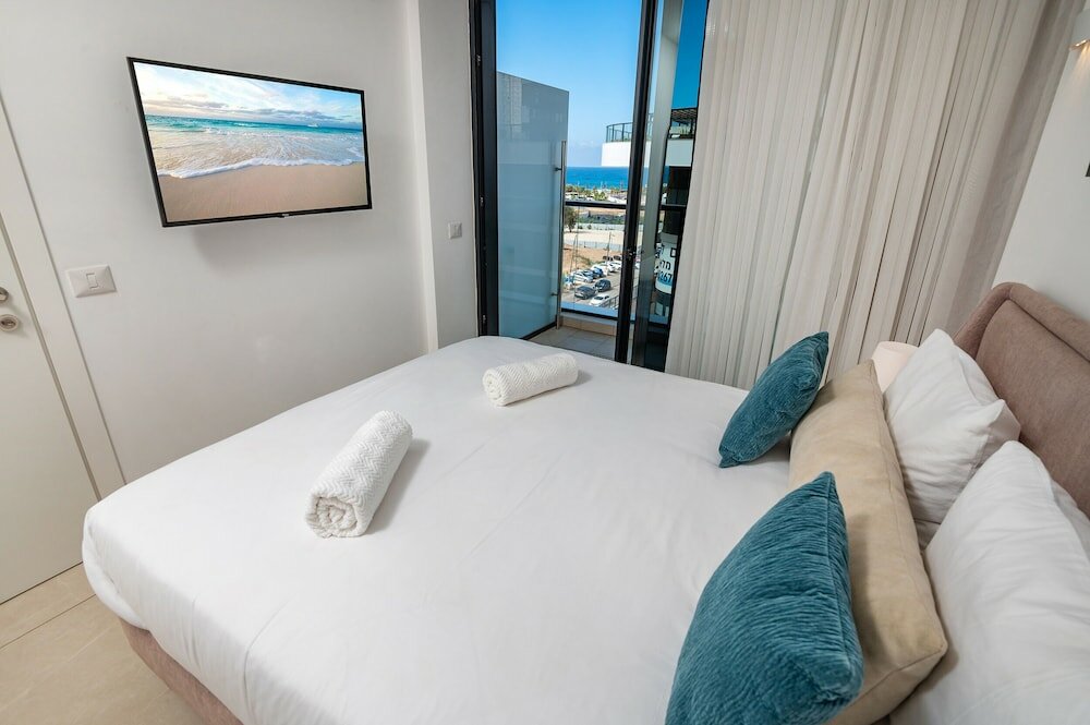 Фото Hi - Yam SeaView Apartments & Suites