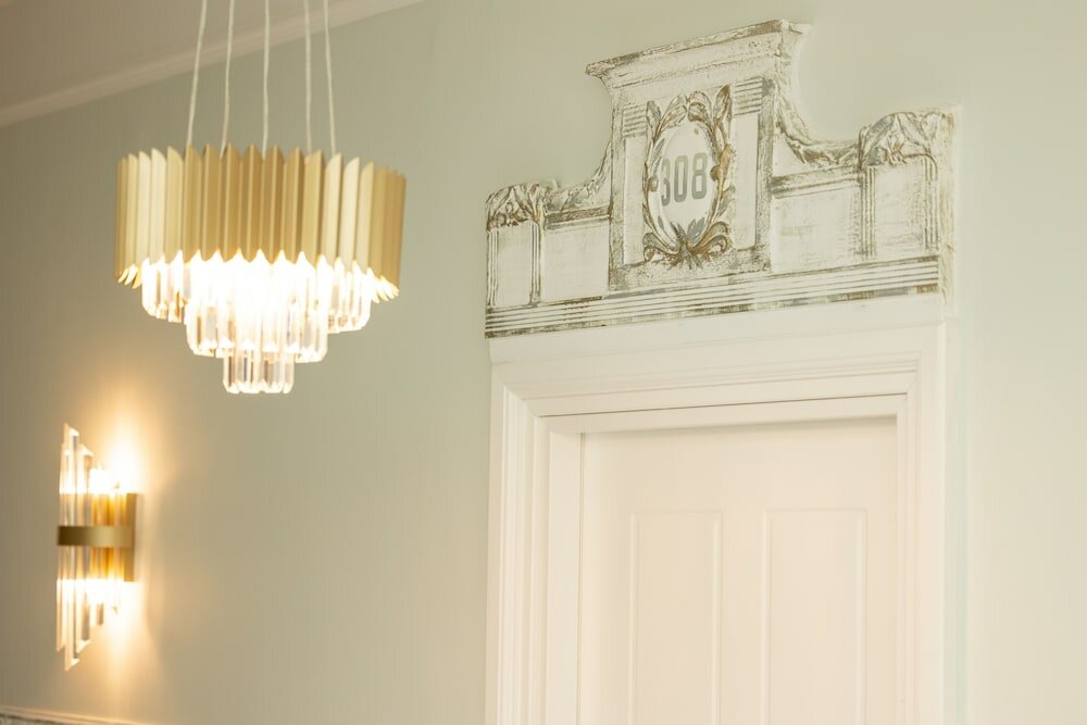 Фото Modern Luxury Hotel