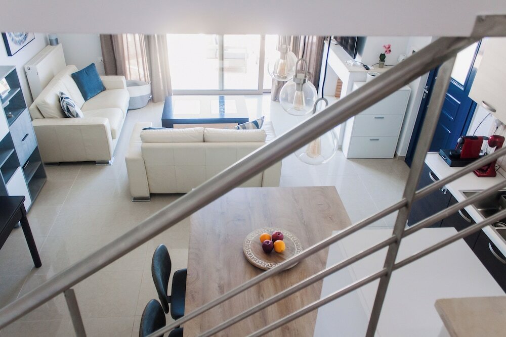 Фото Villa Cook with pool and sea views