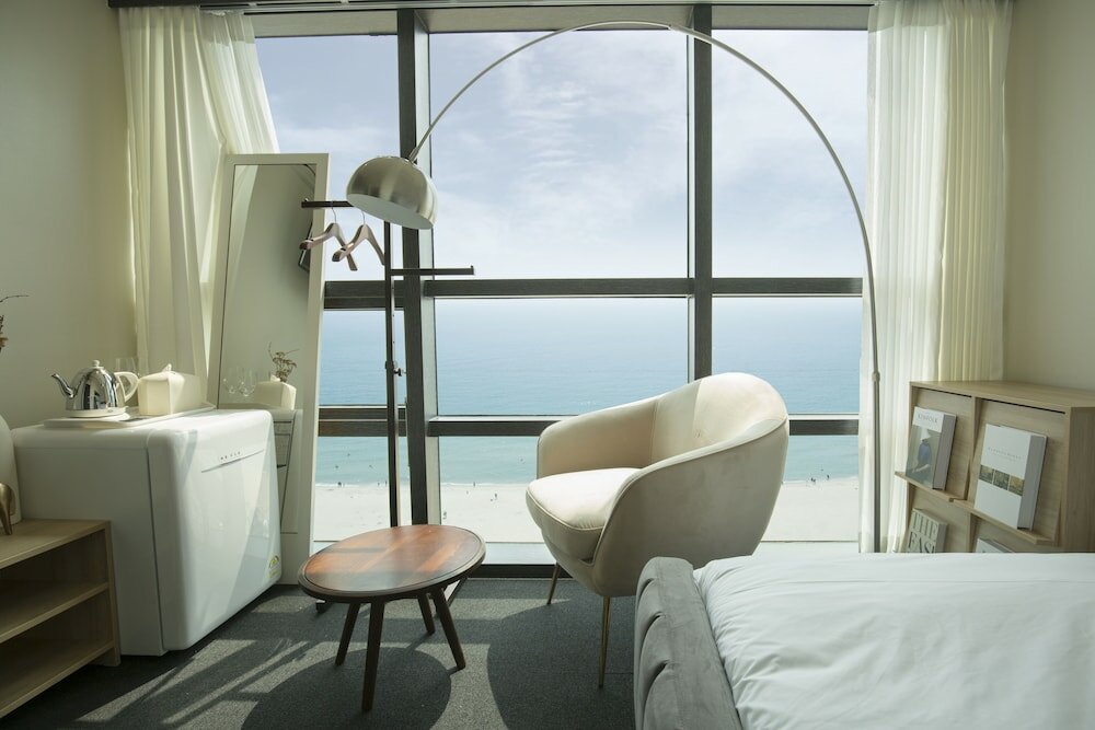 Фото Uh Suite The Haendae