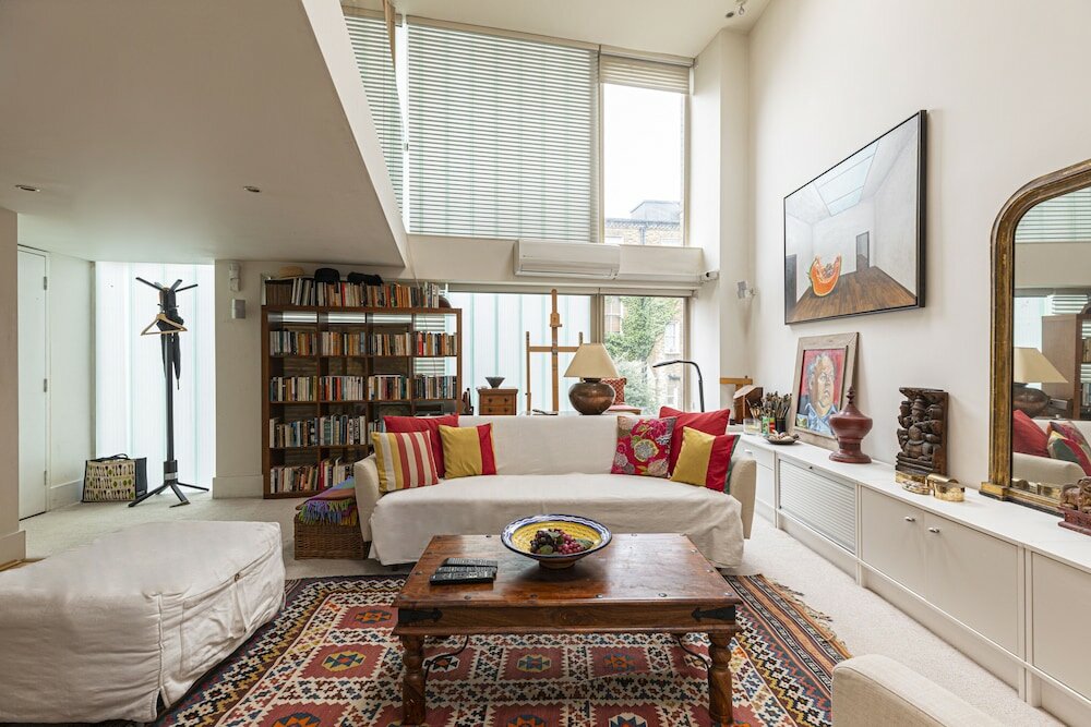 Фото Altido Artsy Studio Flat in Fulham near River Thames