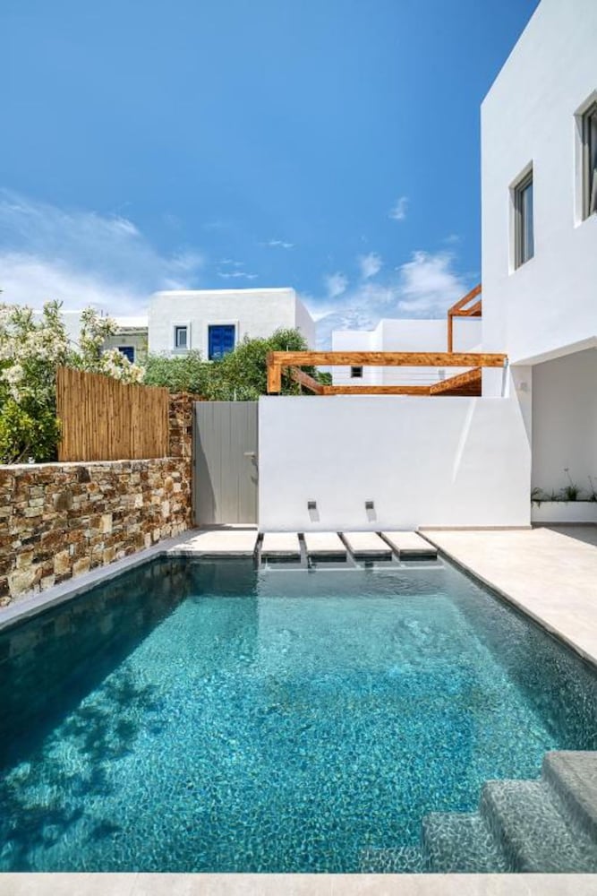 Фото Clementina Paros