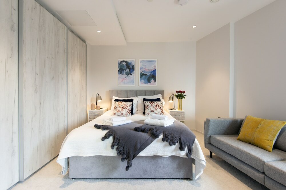 Фото Stunning 1 Bed Apartment at Kings Cross - St Pancras