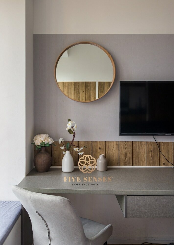 Фото Ceylonz Suites by Five Senses