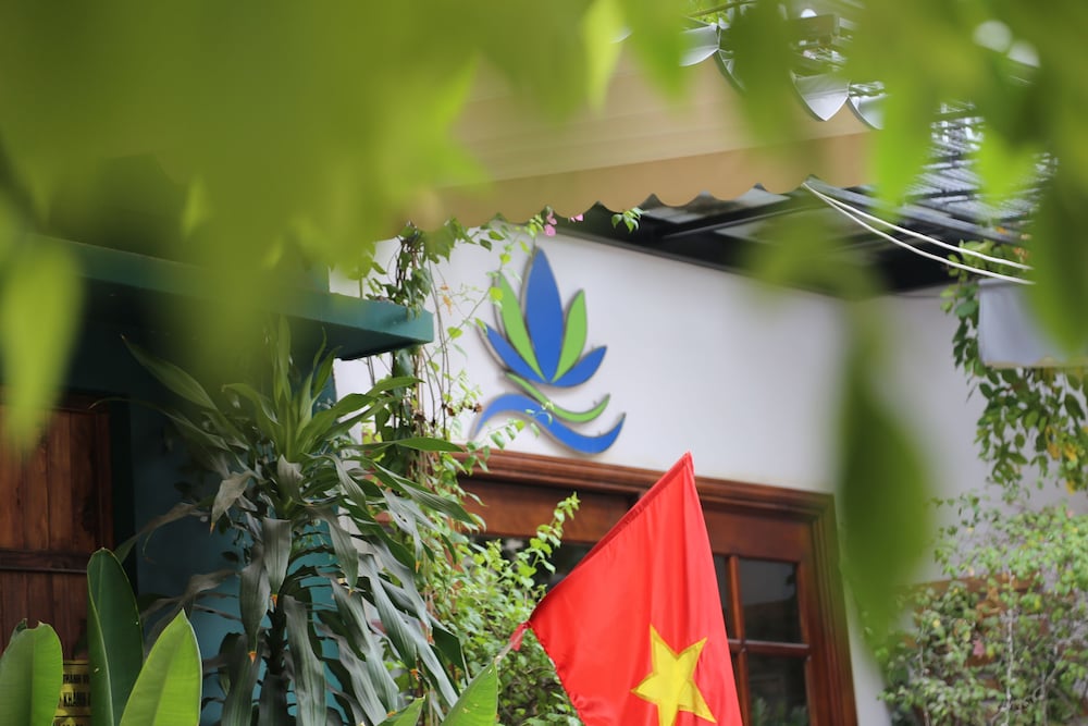 Фото Flower Beachstay & Coffee