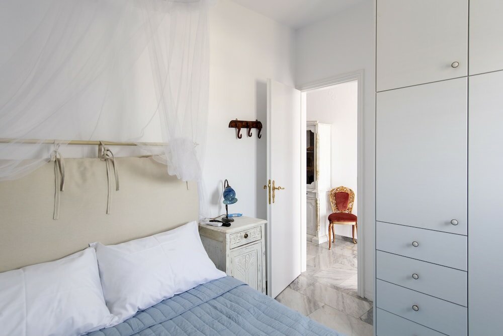 Фото Ricos Two bedroom House - Naoussa Paros