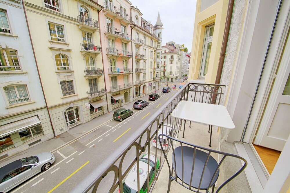 Фото Hitrental City Apartments