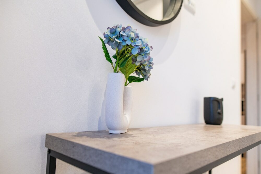 Фото Pebble Garden Blue Dahlia