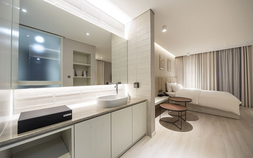 Фото Pohang Daejam-dong Hotel Noblion