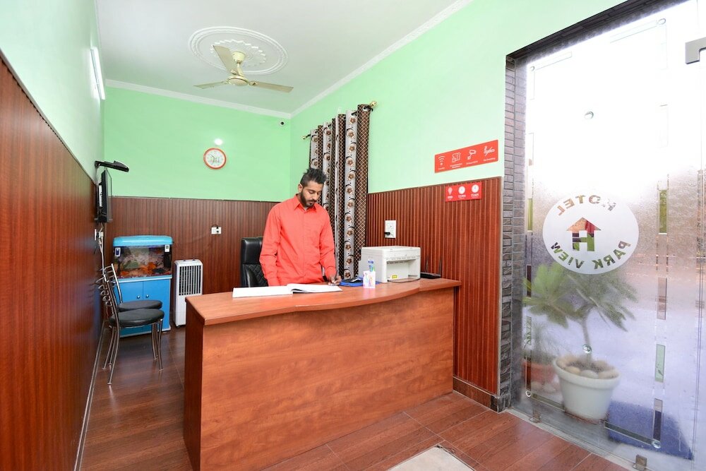 Фото Oyo 28097 Hotel Park View