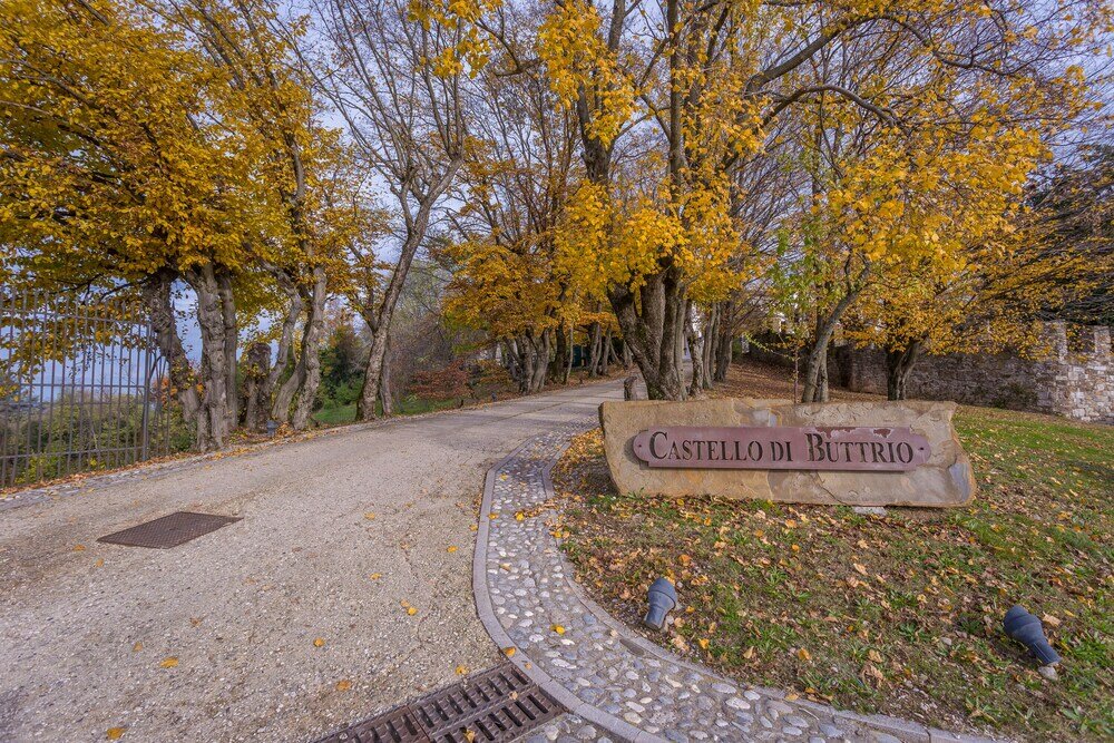 Фото Buttrio Appartamento nel Verde