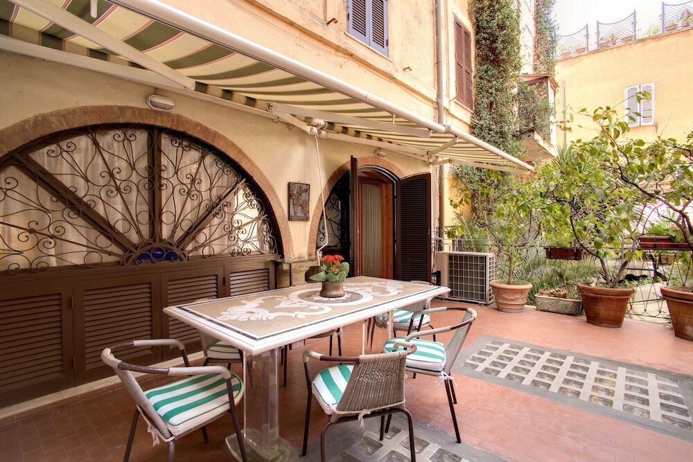 Фото Navona Gallery Suites