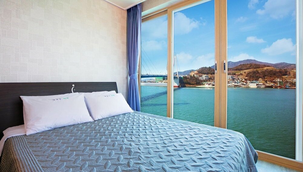 Фото Yeosu Janggun Island Pension