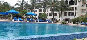 Гостиница Salama Bling Beach Resort в Момбасе