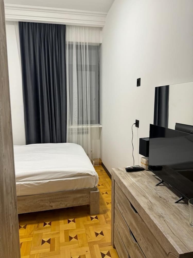 Фото Mansion Hotel Yerevan