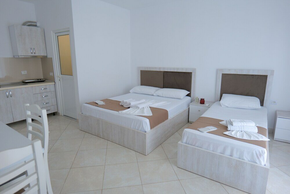 Фото Shark Hotel