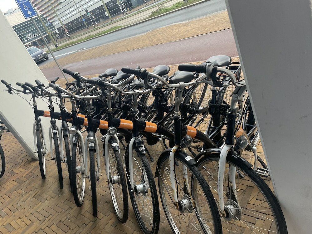 Фото EasyHotel The Hague City Centre