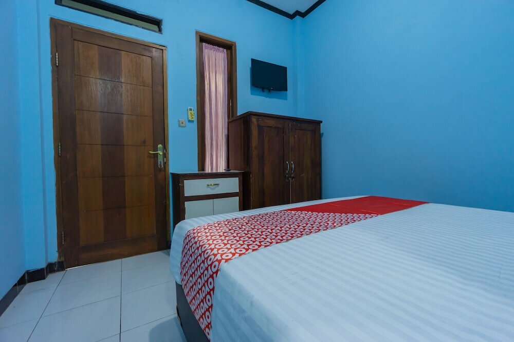 Фото Oyo 1801 Wisma Griya Indah Lestari