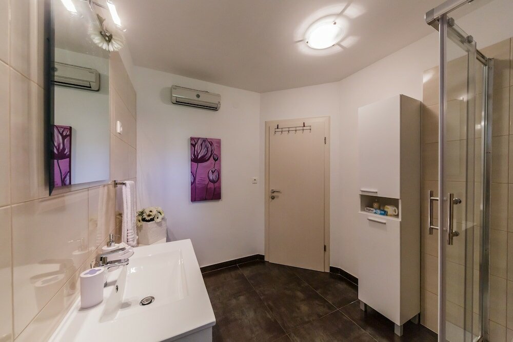 Фото Villa Luana with amazing sea views