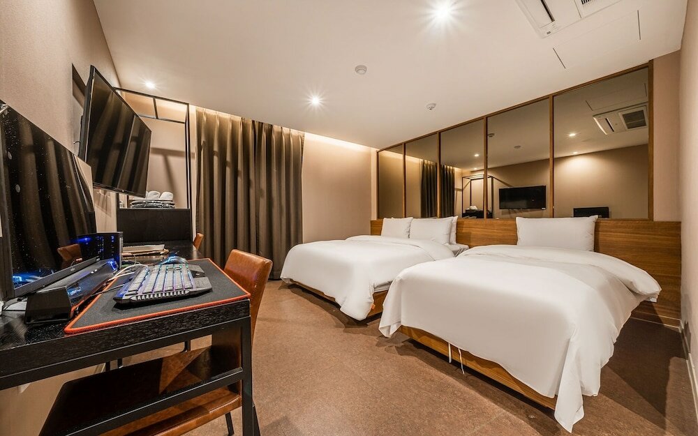 Фото Hotel Star Premier Yeoksam