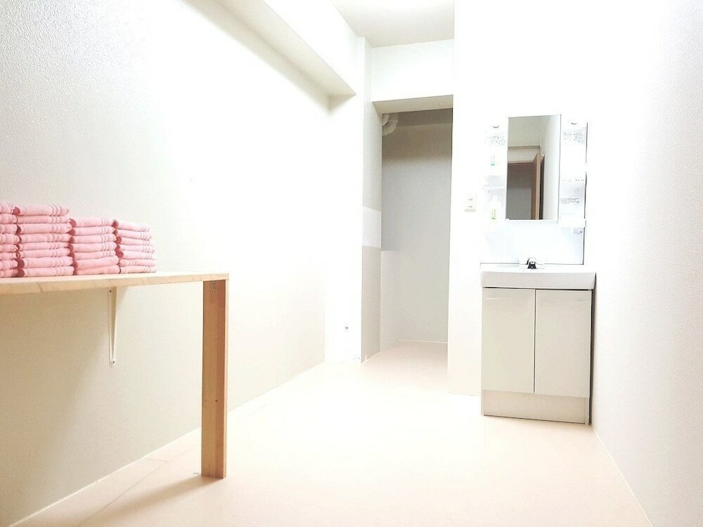 Фото Royal Home Dormitory - Hostel