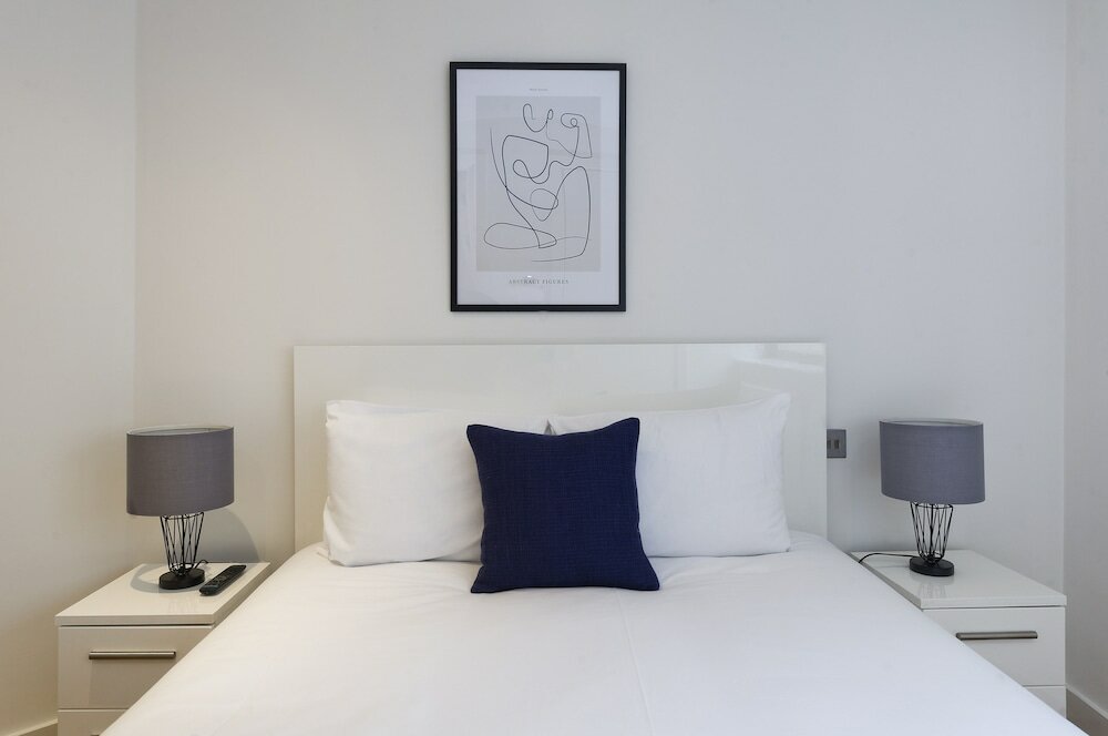 Фото Red Lion Court by City2Stay