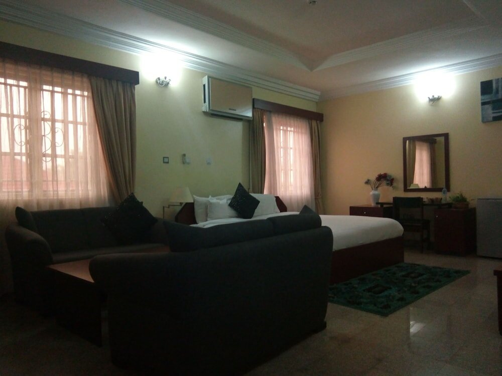 Фото Zeina Suites Abuja