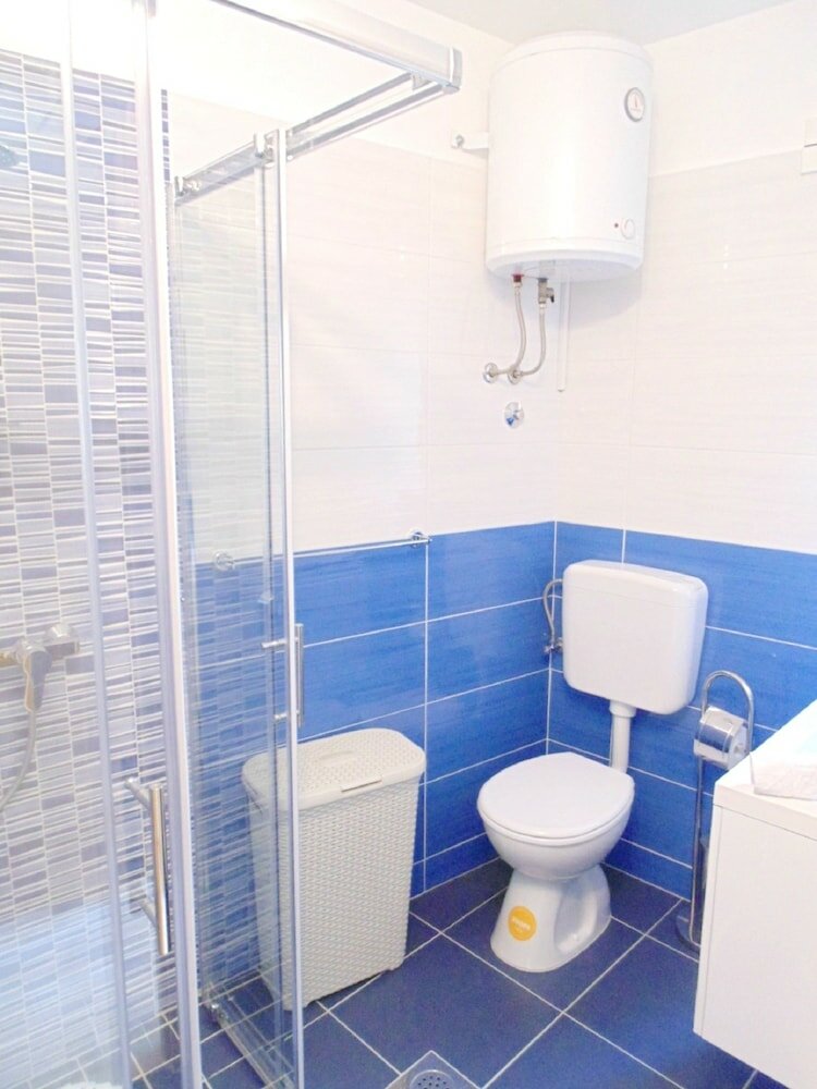 Фото Peruzovic Rooms & Apartments