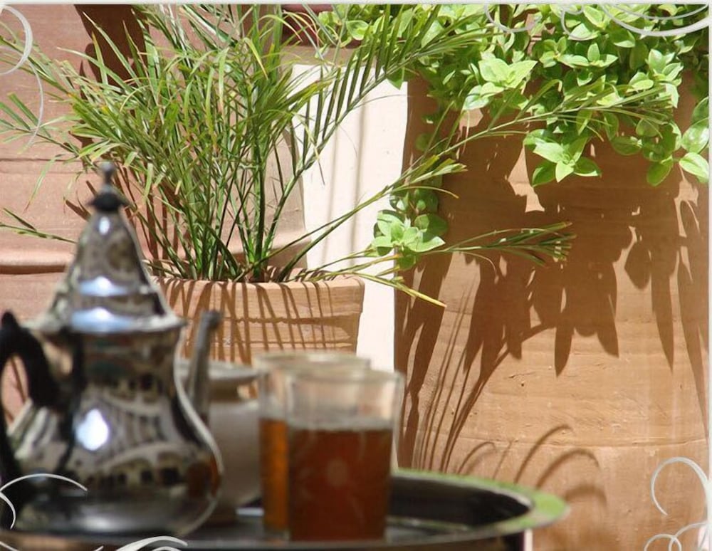 Фото Riad Assaada