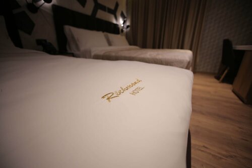 Гостиница Richmond Hotel в Корче