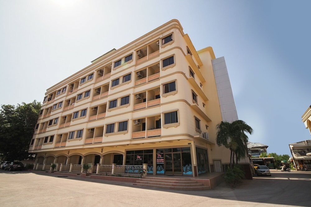 Фото отеля 2