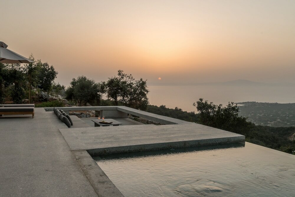 Фото Monolithoi Villas Mani