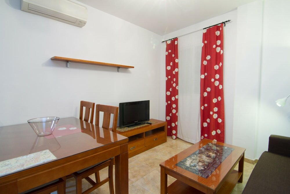 Фото Apartamentos Turísticos Manuel Martín