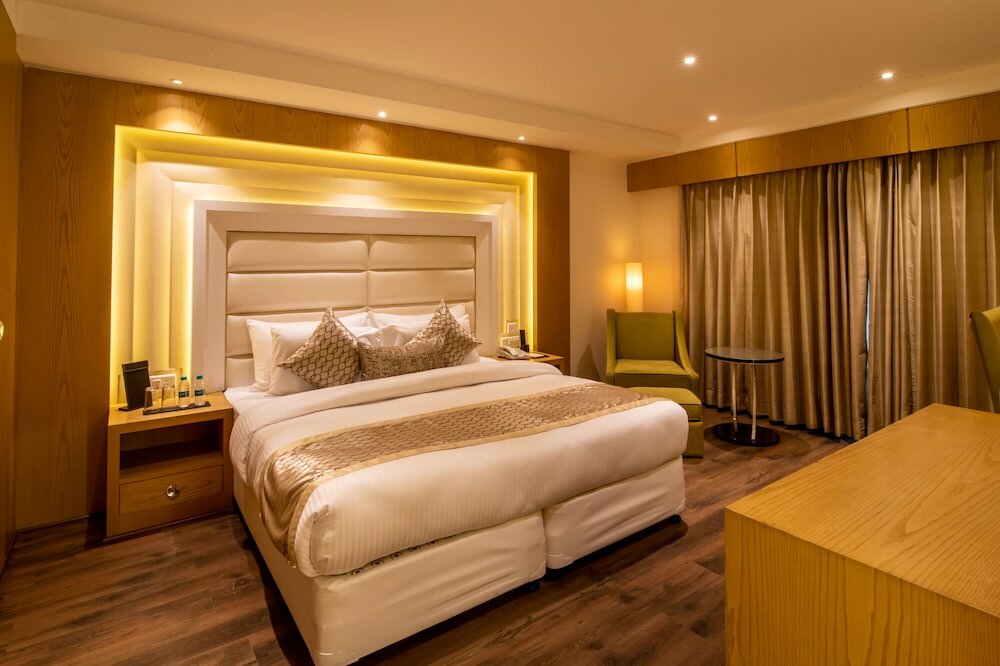 Фото The Pristine Hotel Kanpur