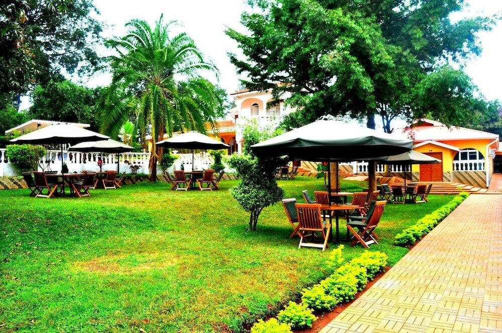 Фото CountryView Hotel