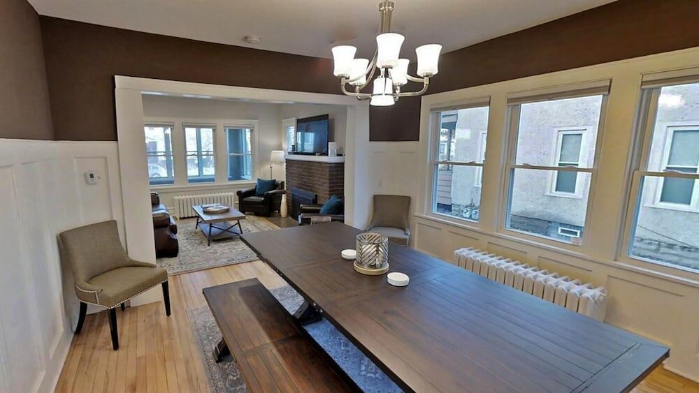 Фото Uptown Jewel