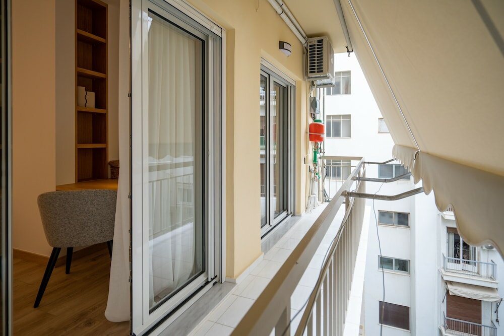 Фото Kolonaki Upscale 4 bdr Luxury apartment