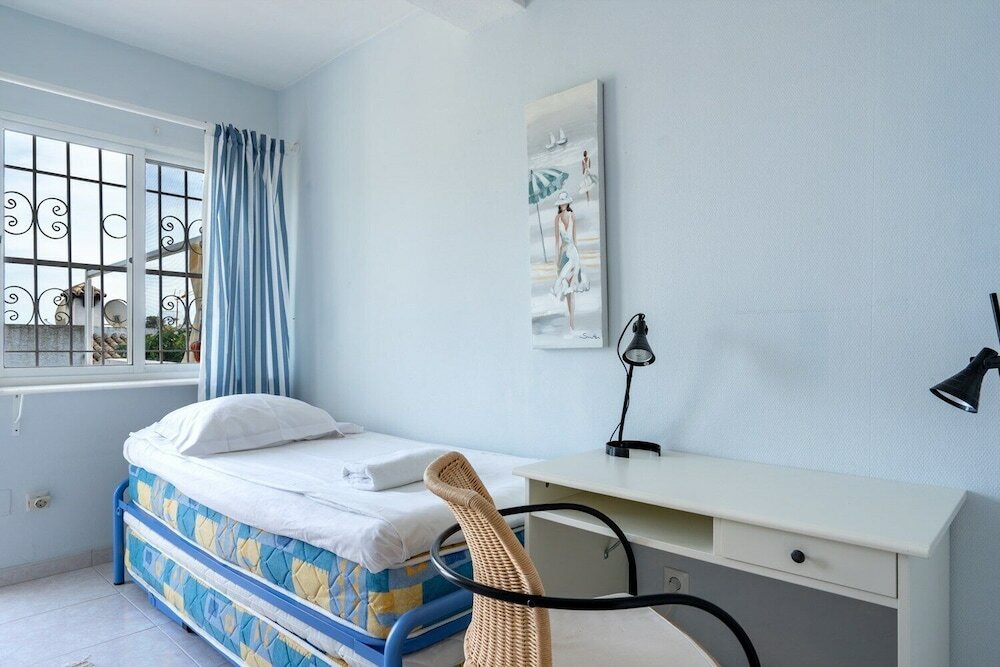 Фото Townhouse with Sea View in Benalmadena Ref 116