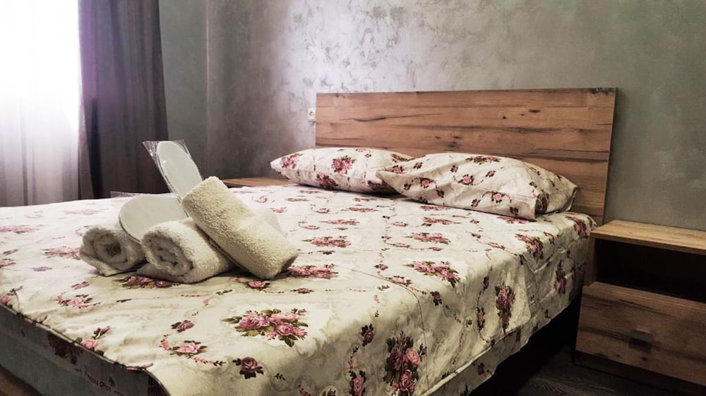 Фото Domino Yerevan Hostel and Tours