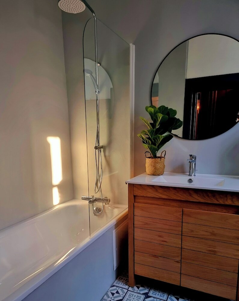 Фото Jk Suites - Appart-Hôtel - SPA Privatif